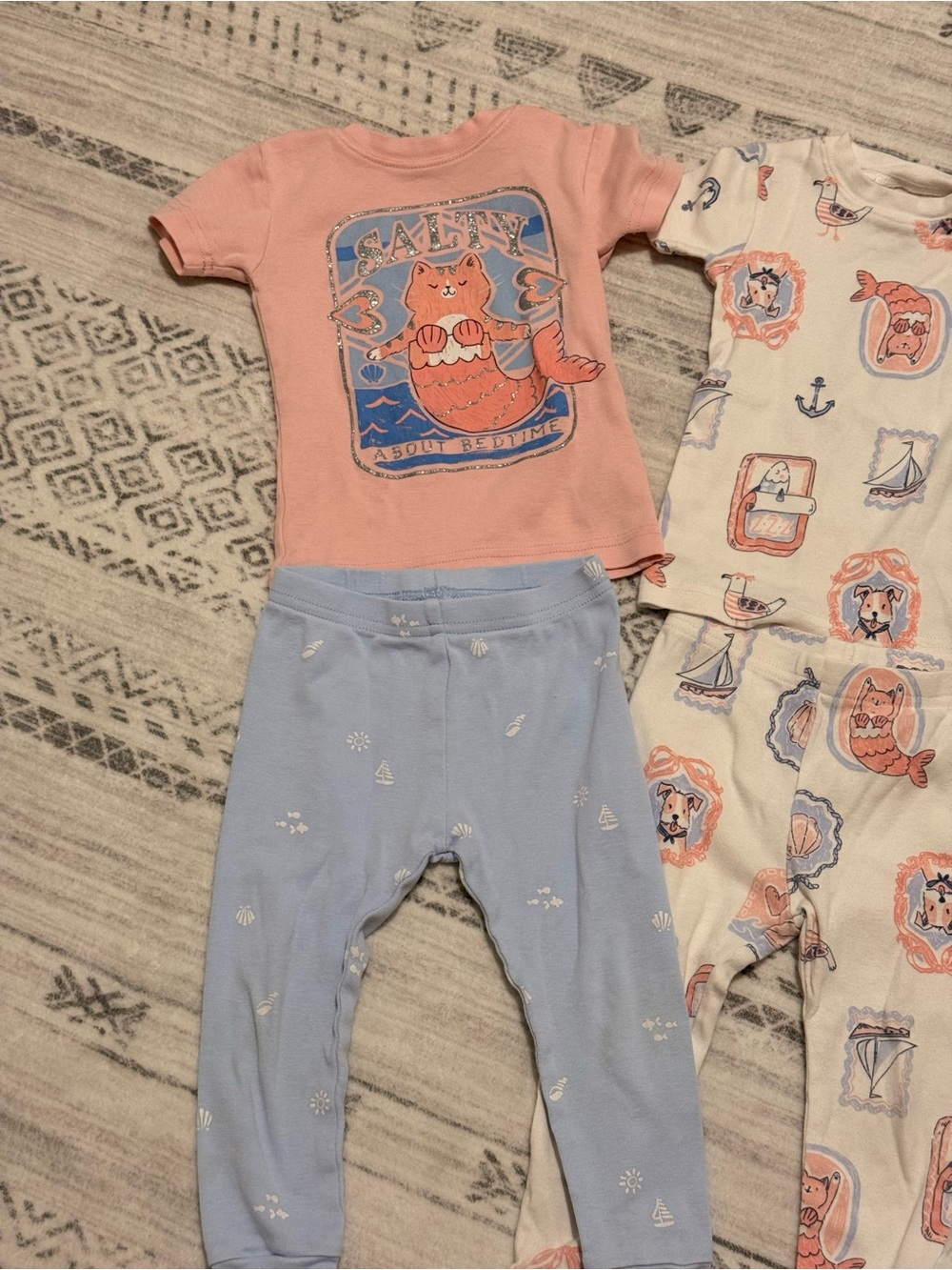 Pajama Set - Picture 2 of 7